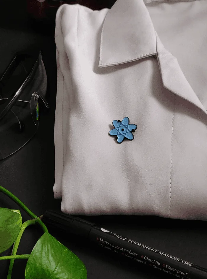Atoms and Molecules Brooches - Image 9